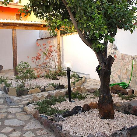 I Limoni Guesthouse Sissy Cabras Exterior foto