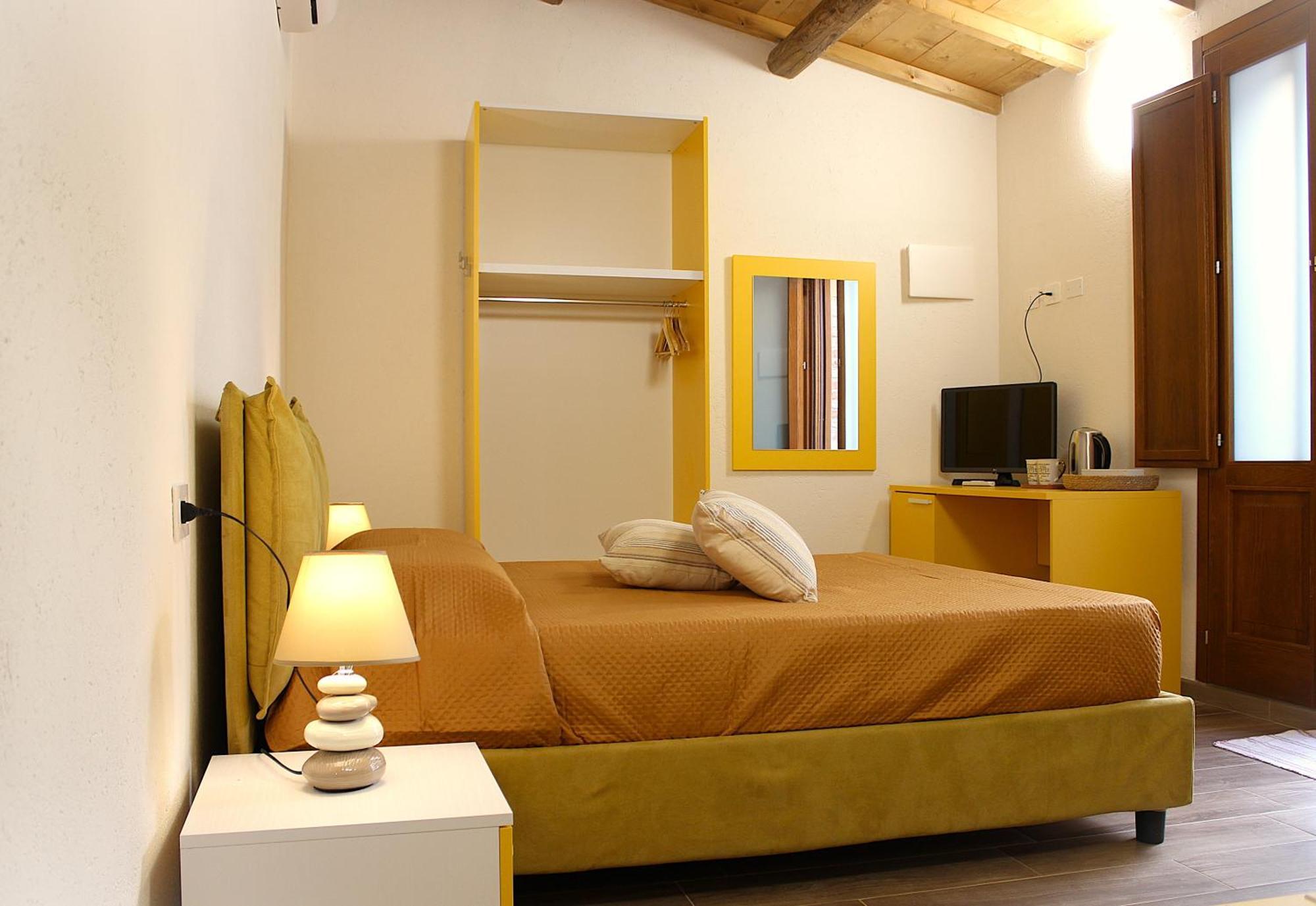 I Limoni Guesthouse Sissy Cabras Exterior foto